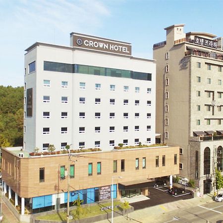 Crown Hotel Changwon Exterior photo